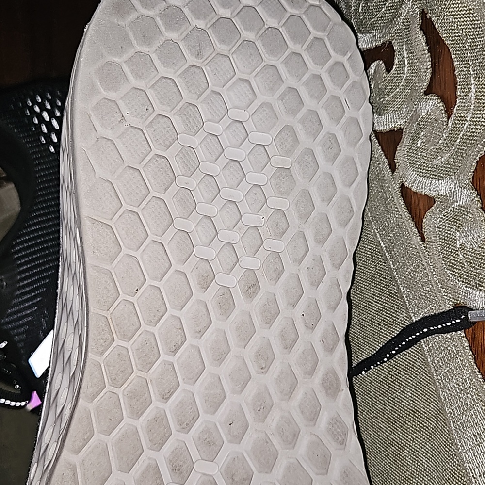 Men's New Balance fresh to sneakers - Picture 8 of 8